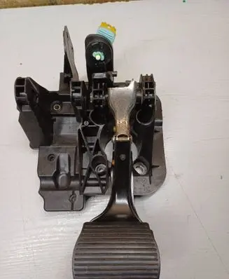 Fiat 500 Brake pedal 
