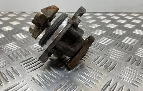 Ford Focus Water pump 