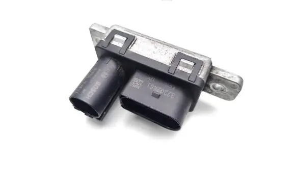 Volvo XC90 Glow plug pre-heat relay 32202461 0281003197