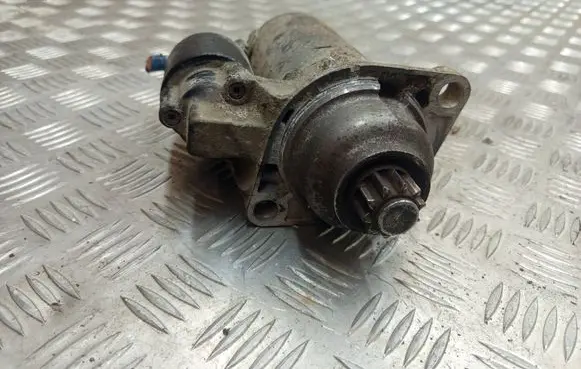 Volkswagen PASSAT B5 Starter motor