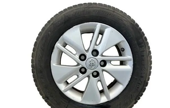 Toyota Auris E180 R15 alloy rim 