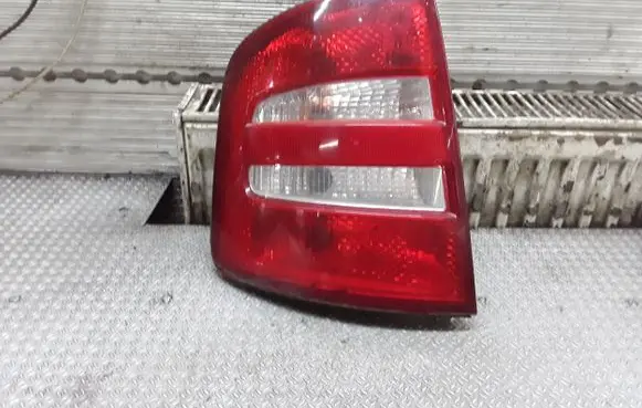 Skoda Fabia Mk1 (6Y) Rear/tail lights 6Y9945111