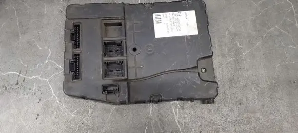 Renault Megane II Fuse box set 8200351181