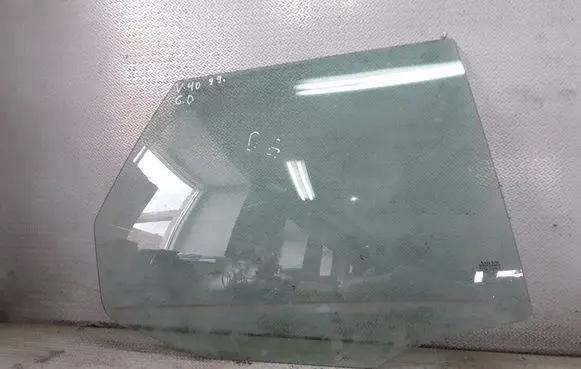 Volvo S40, V40 Rear door window glass