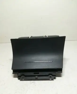 Skoda Octavia Mk2 (1Z) Car ashtray 1Z1863077A 1Z1857962B