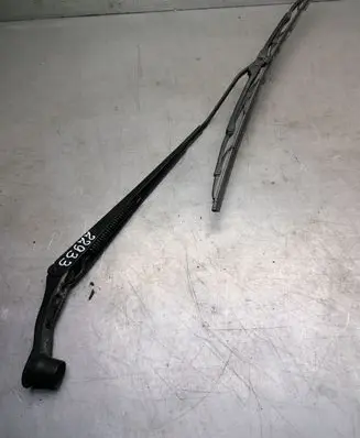 Chrysler 300M Front wiper blade arm