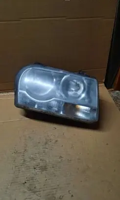 Chrysler 300C Headlight/headlamp 04805756AK