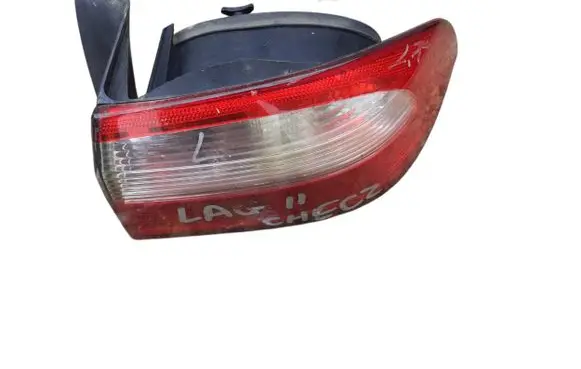 Renault Laguna II Rear/tail lights 8200002474