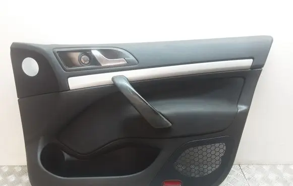 Skoda Octavia Mk2 (1Z) Front door card panel trim