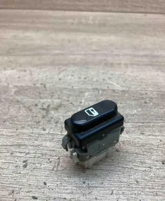 Nissan Primera Central locking switch button 2808201