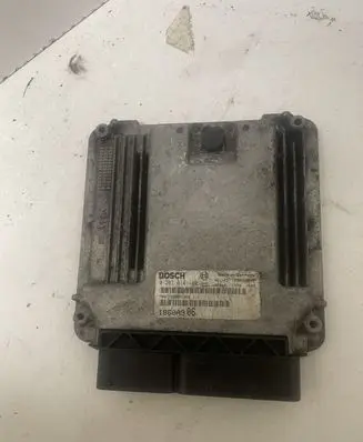 Mitsubishi Outlander Engine control unit/module 1860A906