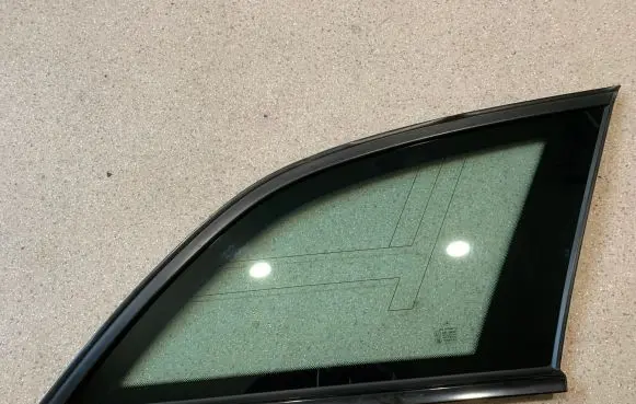 Mercedes-Benz C W204 Rear side window A2046701212