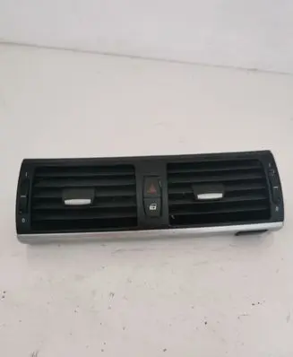 BMW X5 E70 Dash center air vent grill 7161801