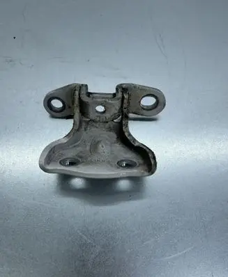 Hyundai Santa Fe Rear door upper hinge 