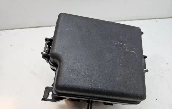 KIA Soul Fuse module 91950B2050 91950B2030