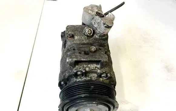 Volkswagen Golf V Air conditioning (A/C) compressor (pump) 1k0820803p