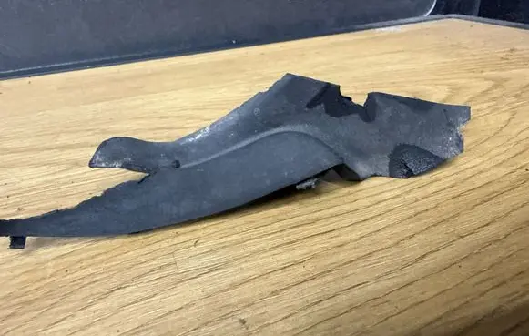 Volvo V70 Windshield trim 9190479