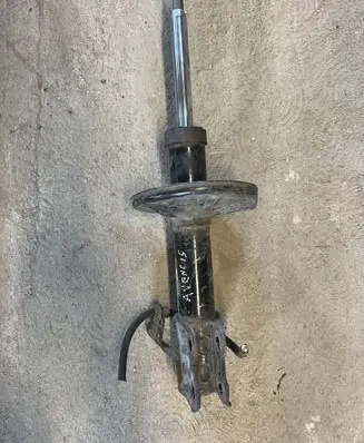 Toyota Avensis T220 Front shock absorber/damper 20334106 1A10102