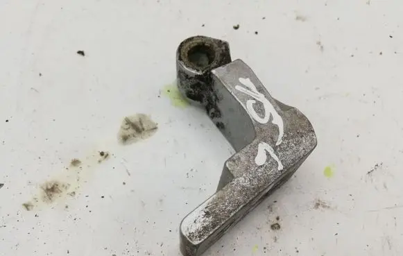 Audi A6 S6 C6 4F Rear door upper hinge NOCODE
