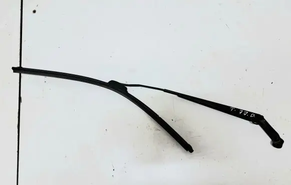 Toyota Avensis T250 Front wiper blade arm