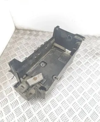 Battery box tray