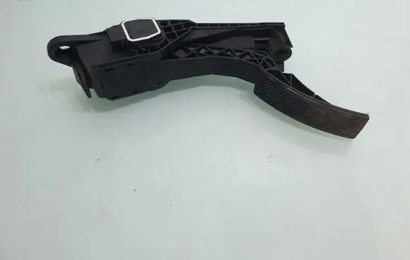 Mercedes-Benz GL X164 Accelerator throttle pedal A1643000004