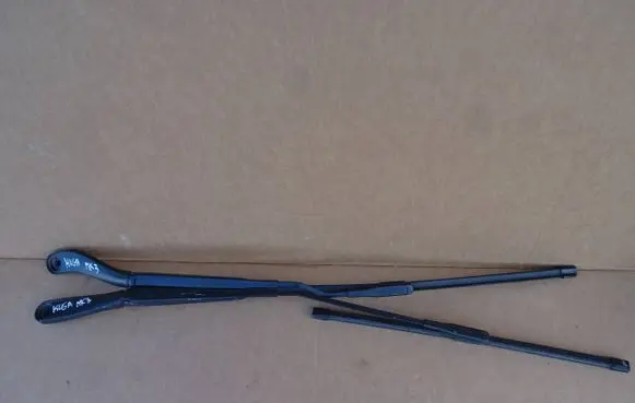 Ford Kuga III Front wiper blade arm