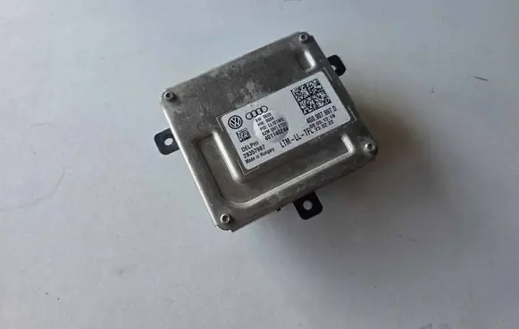 Audi Q5 SQ5 8R Headlight ballast module Xenon 4G0907697D