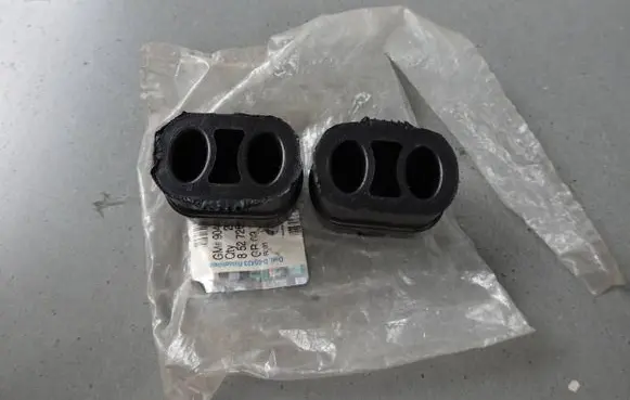 Opel Vectra C Muffler mount bracket/holder 90466668