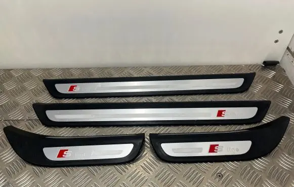 Audi Q5 SQ5 Front sill trim cover 8R0853373C 8R0853374C 8R0853375C