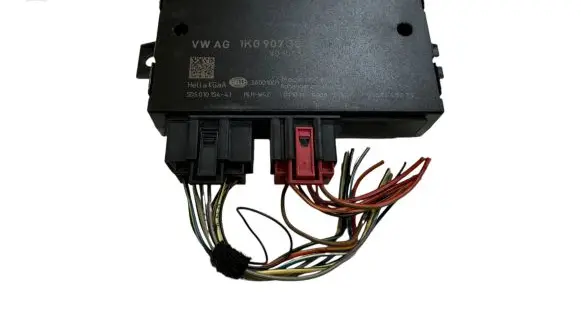 Skoda Octavia Mk2 (1Z) Tow bar trailer control unit/module 1K0907383F 5DS01015441