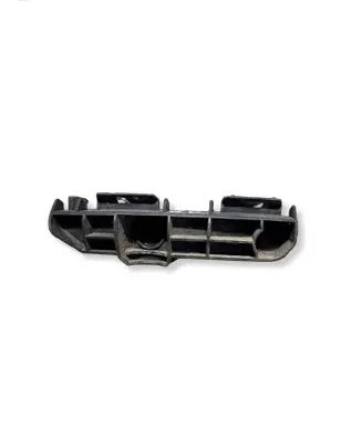 Toyota RAV 4 (XA40) Rear bumper mounting bracket 5256242020