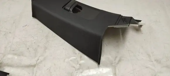 Volvo XC90 (C) pillar trim 31377582