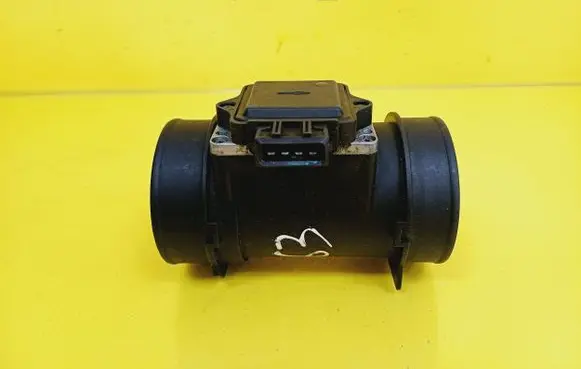 Opel Vectra B Mass air flow meter 90411957