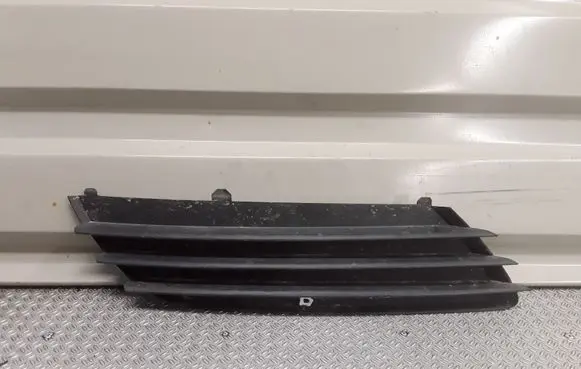 Opel Astra H Front bumper lower grill 13117251