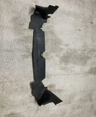 Land Rover Evoque I Intercooler air guide/duct channel GJ328A095AB