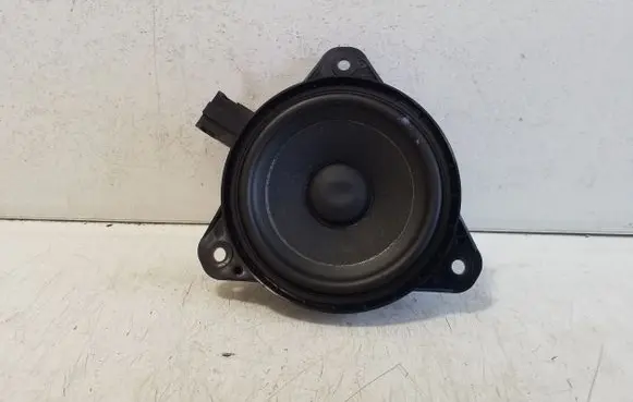 Audi A1 Parcel shelf speaker 82A035709