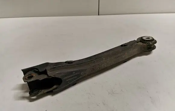 Mercedes-Benz E W212 Rear control arm A2043521488