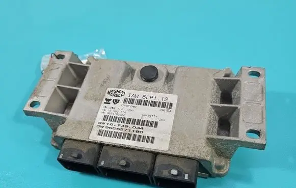 Peugeot 407 Engine control unit/module ECU IAW6LP112 IMPRK1569262