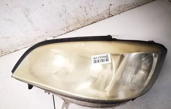 Opel Zafira A Headlight/headlamp 89100054