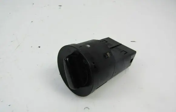 Volkswagen Golf IV Light switch 