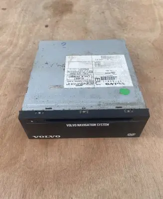 Volvo V70 Navigation unit CD/DVD player 307525381