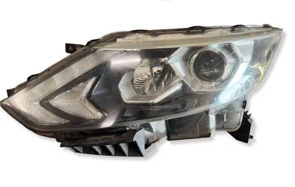 Nissan Qashqai Headlight/headlamp 10018016
