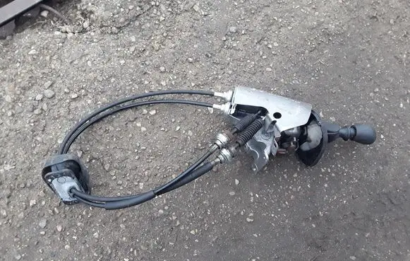 Renault Trafic II (X83) Gear shifter/selector 4913512H