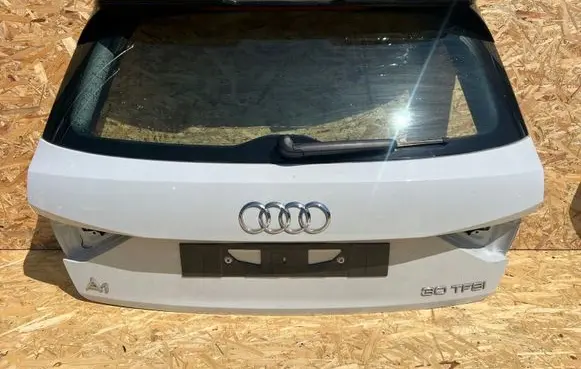 Audi A1 Tailgate/trunk/boot lid 