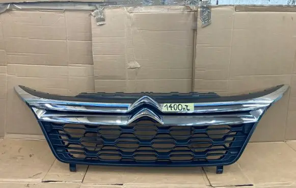 Citroen Jumper Front bumper upper radiator grill 1315804070