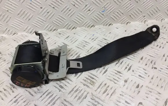 Nissan Qashqai Rear seatbelt 88844JD000 E047135 E9047135