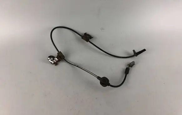 Subaru Legacy ABS brake wheel speed sensor 27540AG10