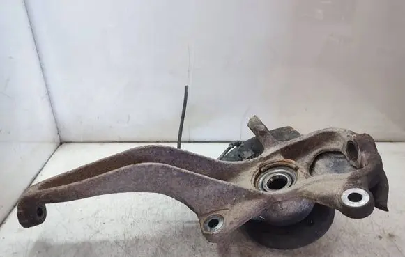 Volkswagen Amarok Front wheel hub