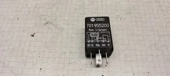 Seat Alhambra (Mk1) Other relay 5WD00567403 701955200 31S5630P